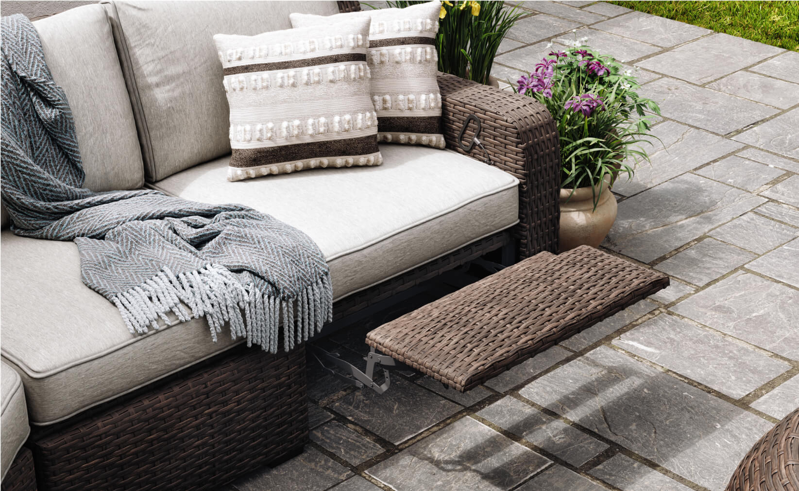 Raymour flanigan online patio furniture