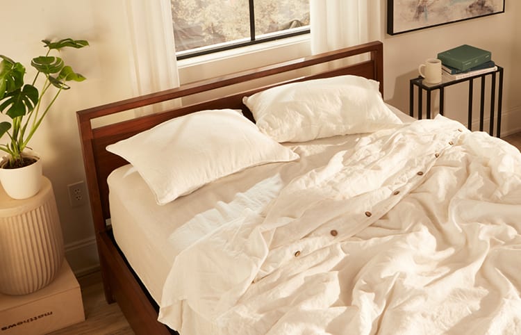 4 Steps to a Cozy Bedroom & Better Sleep